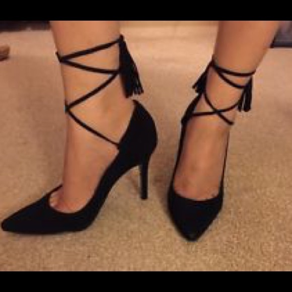 New guess women’s shoes heels 7.5 wrap ankle Binum - Picture 1 of 5